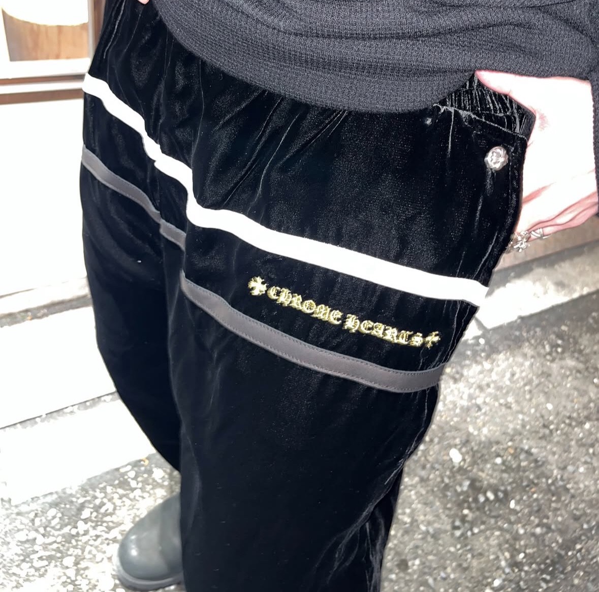 P689 Velvet pants