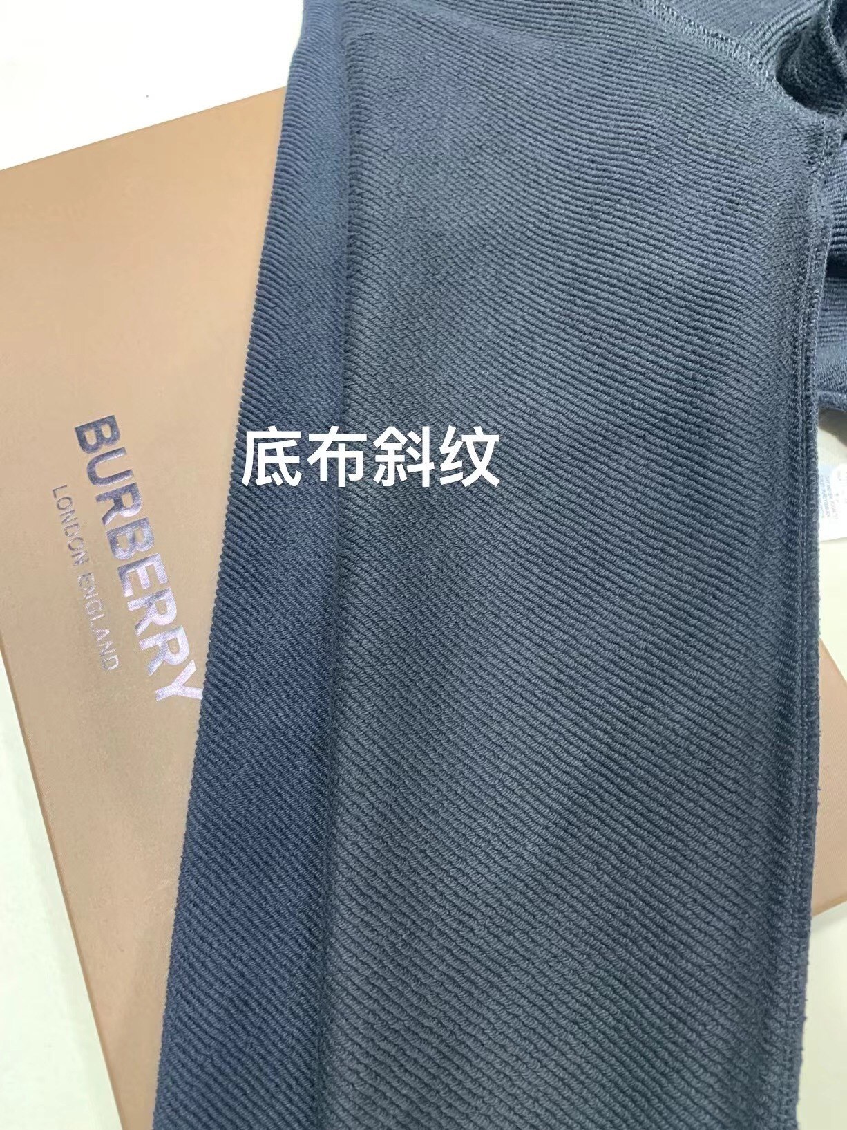 P458 BR马术骑士刺绣棉质连帽衫 · image 10