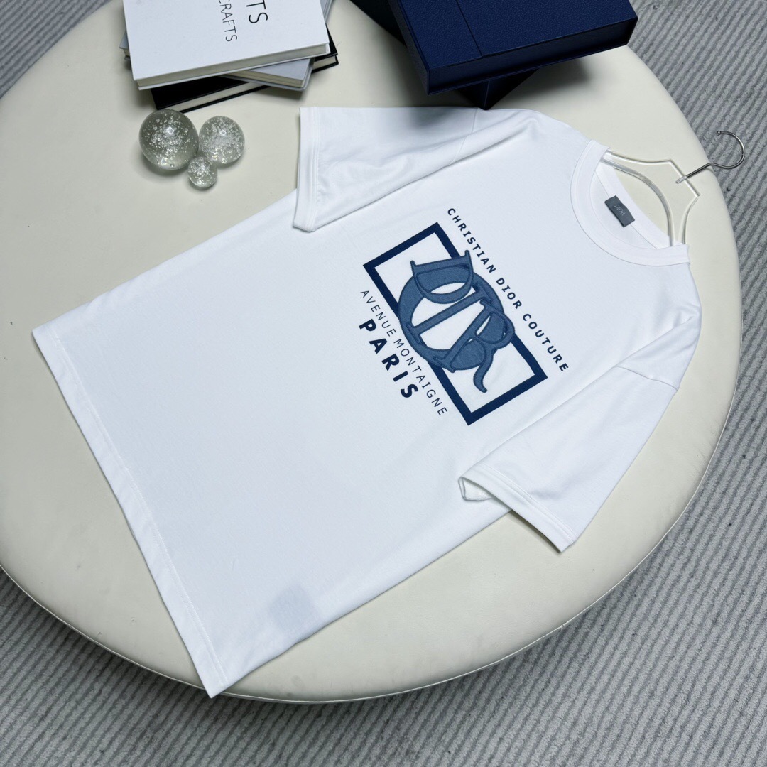 P239  D印花贴补绣短袖白色 · image 12