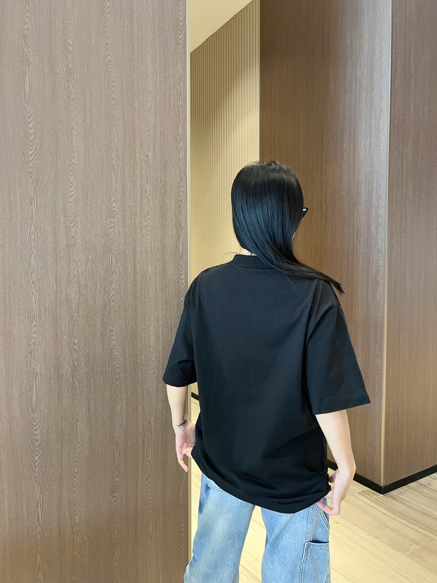 P219 皇冠烫钻短袖黑色 · image 18