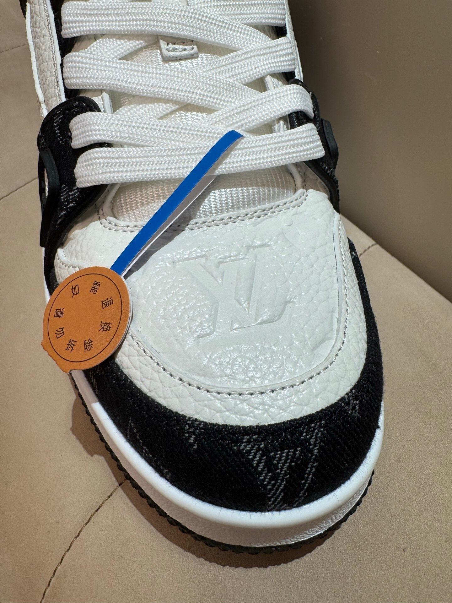 P699 Trainer经典运动鞋 牛仔黑 · image 6