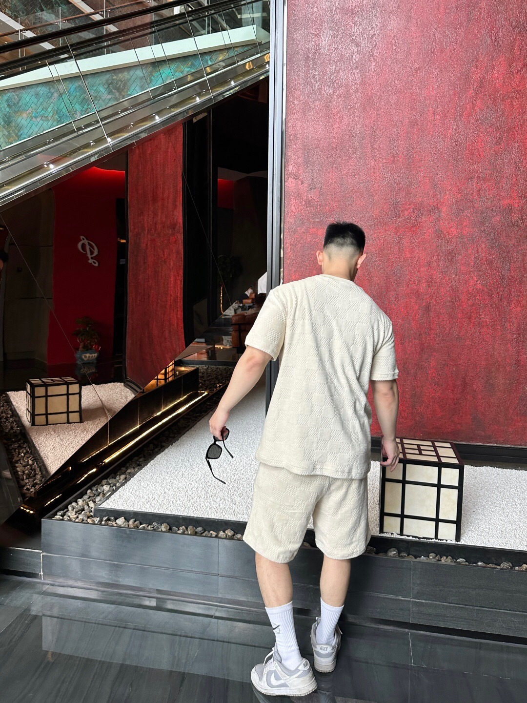 P289 棋盘格提花T恤杏色 · image 19