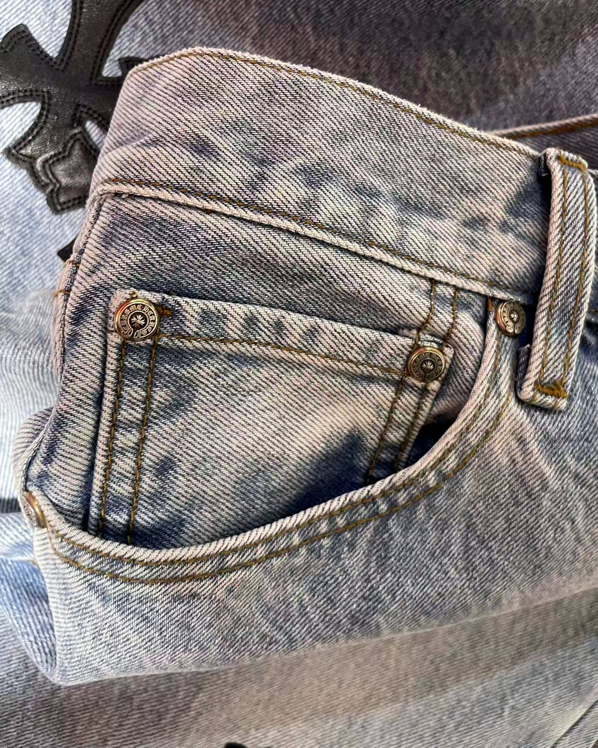 P589 牛仔裤蓝色黑皮 · image 8