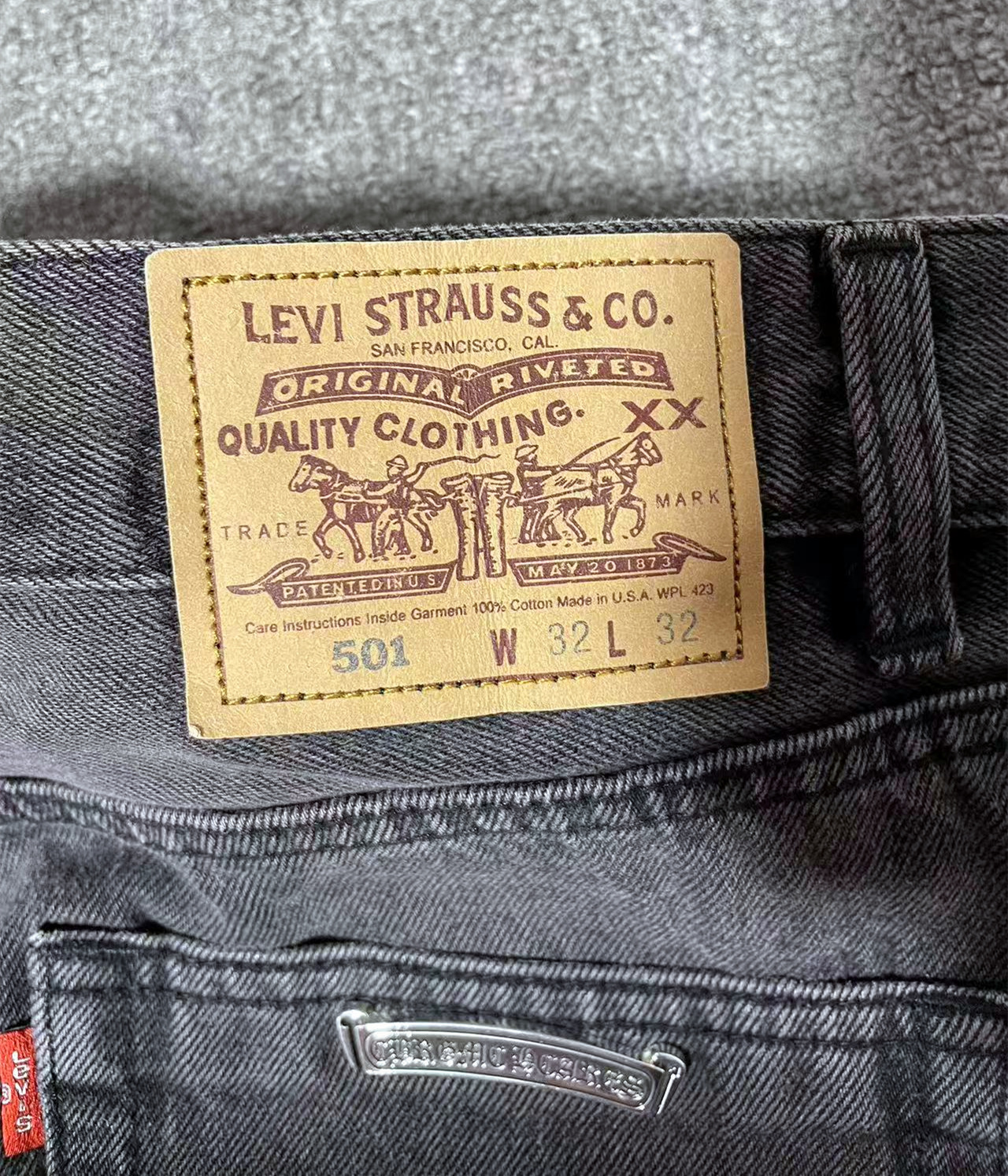 P589 牛仔裤黑色兰皮 · image 10