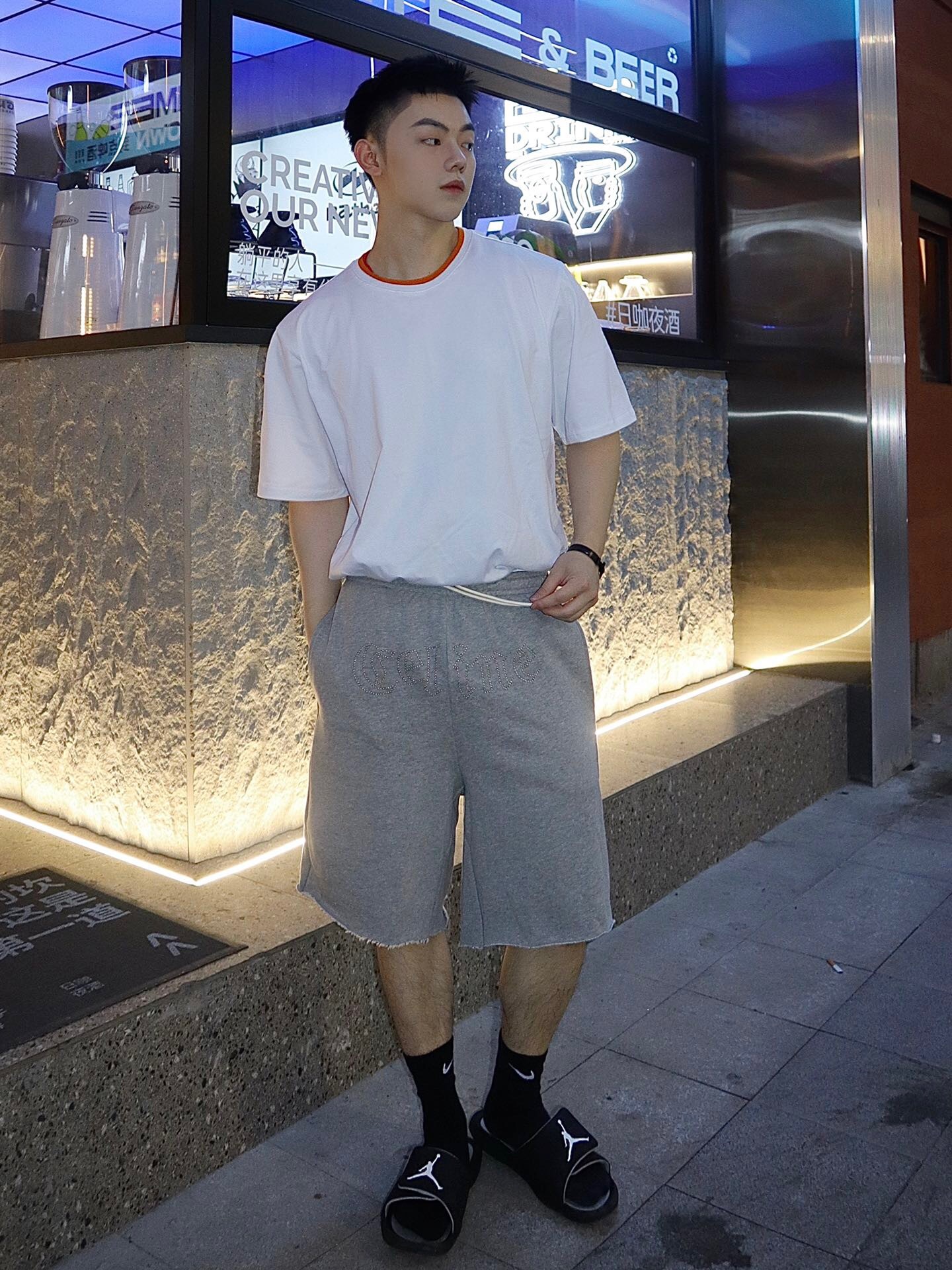 P339 铆钉灰色短裤 · image 14