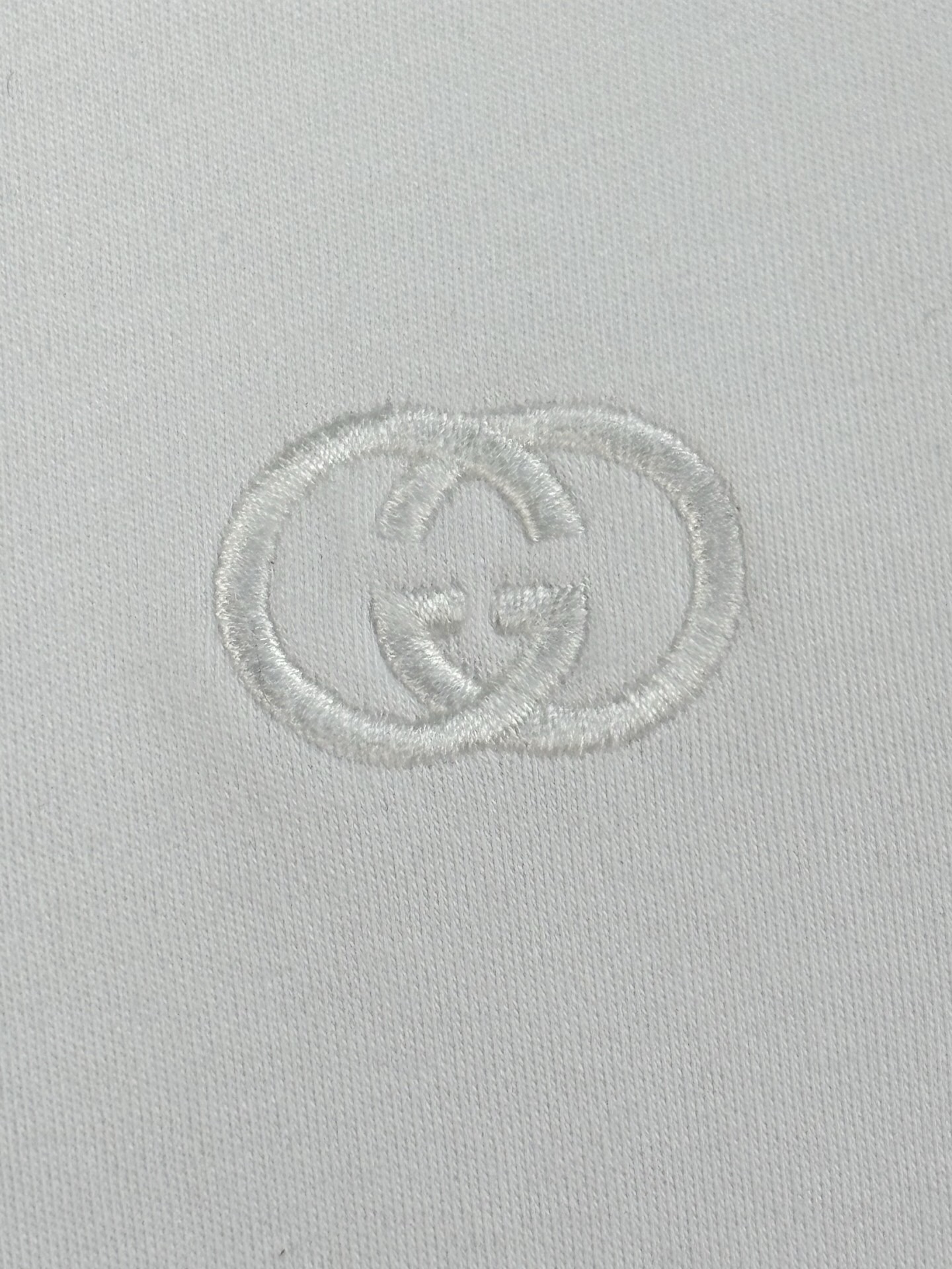P209 白色互扣刺绣T恤 · image 6