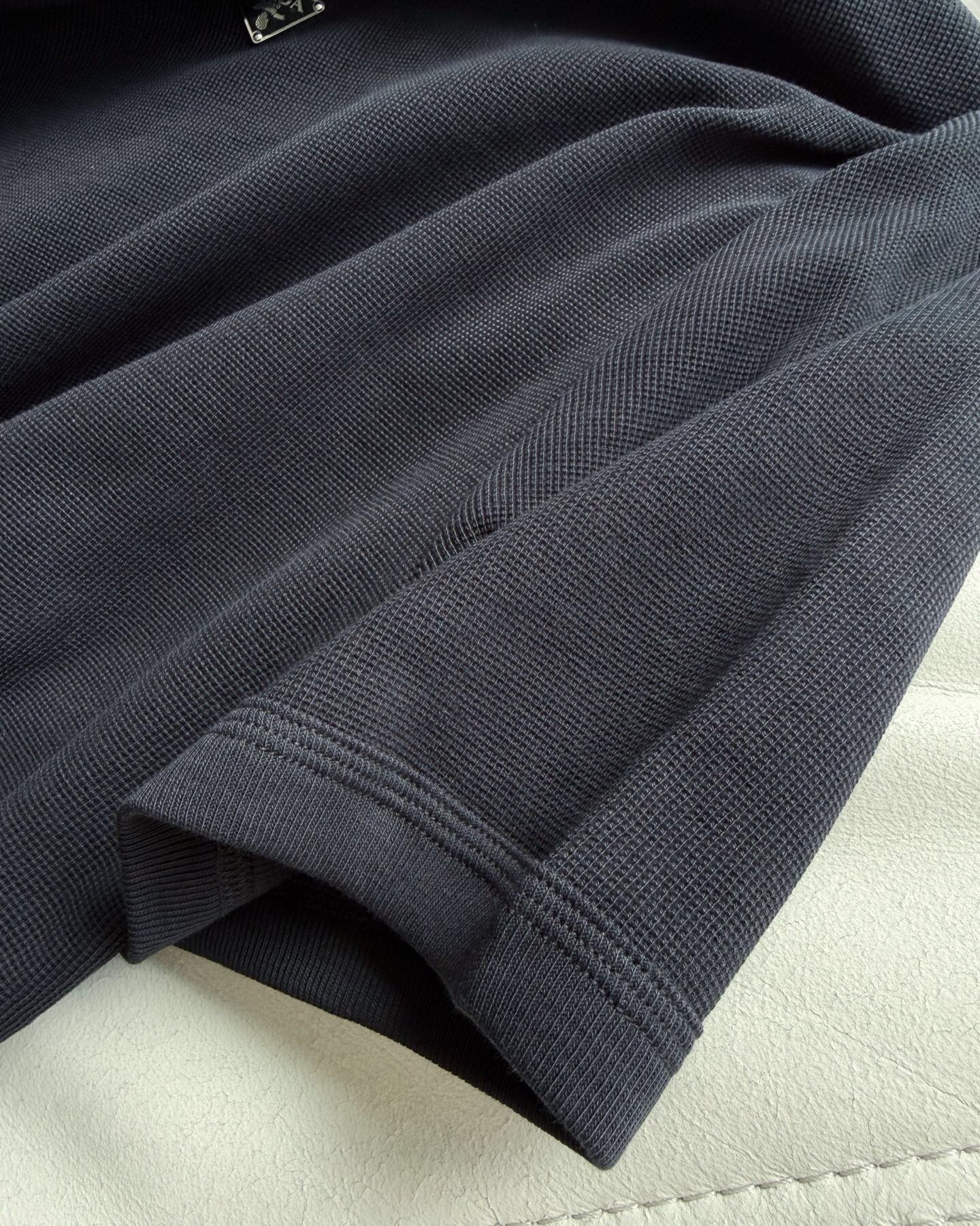 P239 Triangle Knitted Threaded Edge T-shirt · image 7