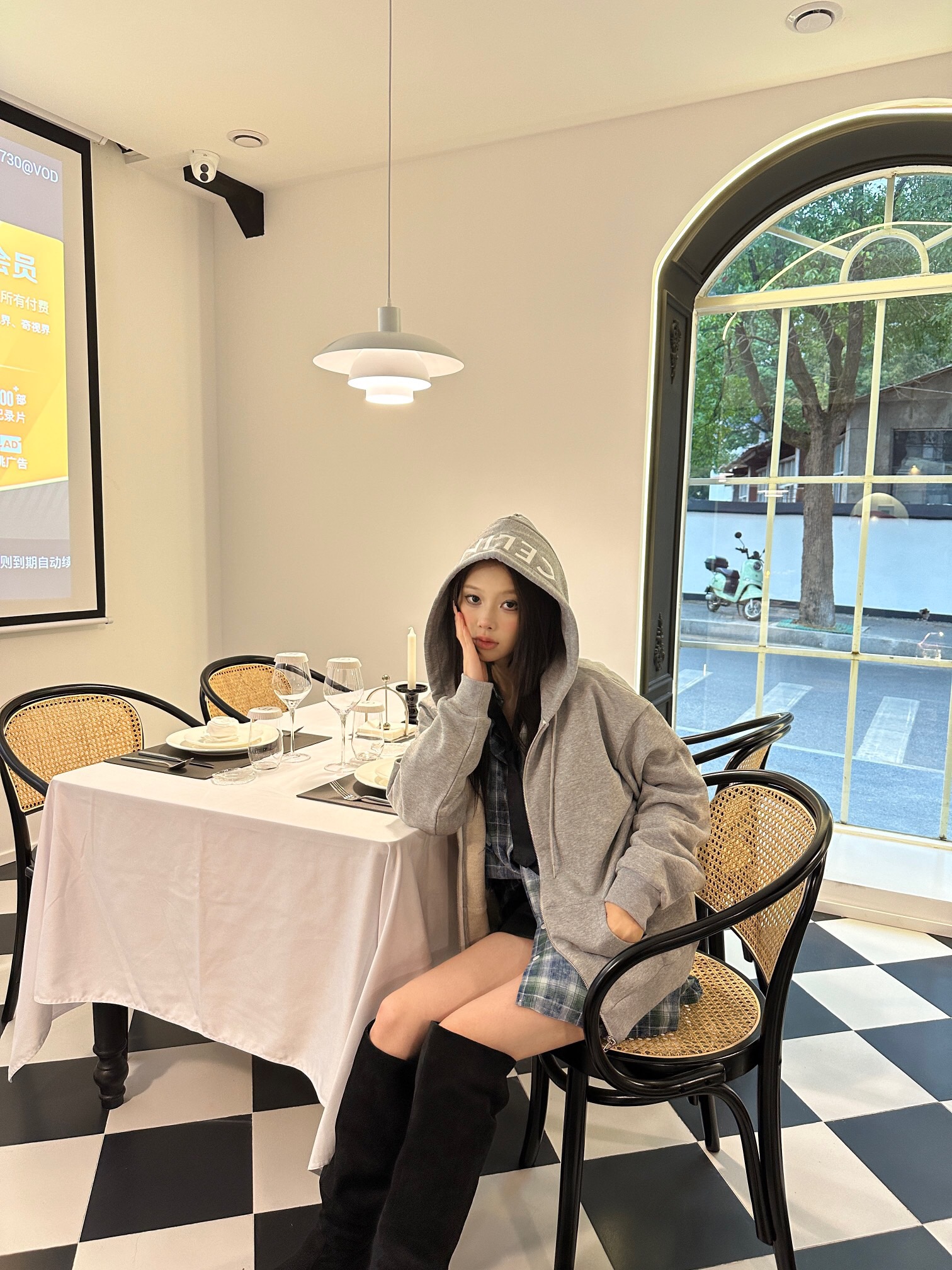 P399 Grey Hat Printed Zipper Hoodie · image 18